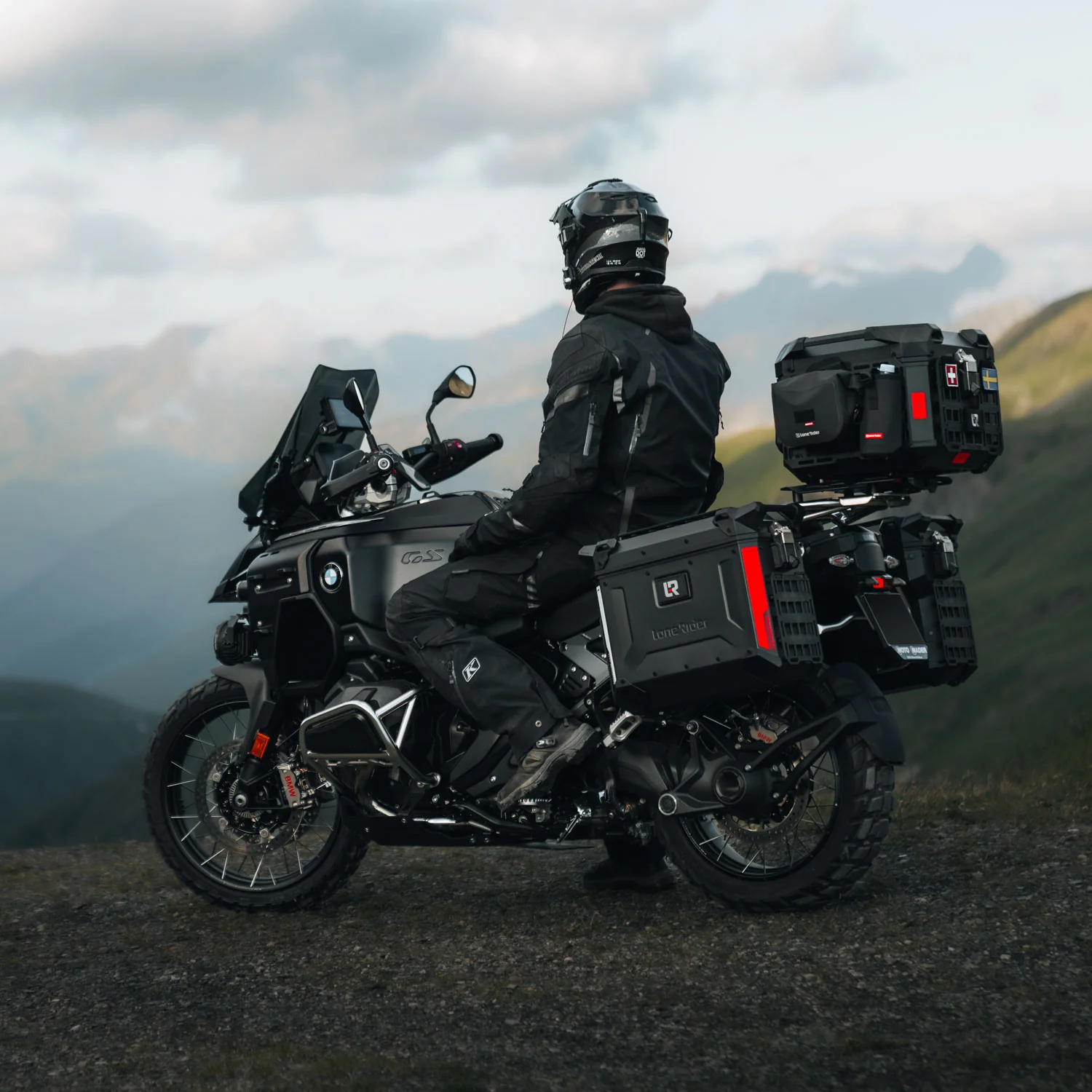 MotoPanniers – The Ultimate Set of Hard Cases - Image 23